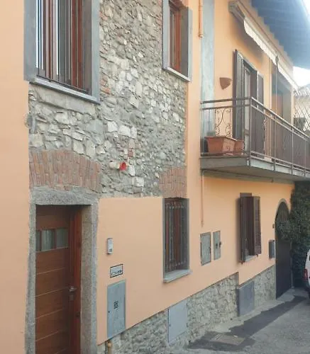 Casa Del * Travedona